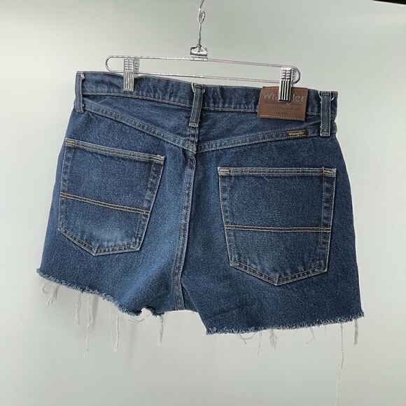 Wrangler shorts size 32 waist - Picture 3 of 11